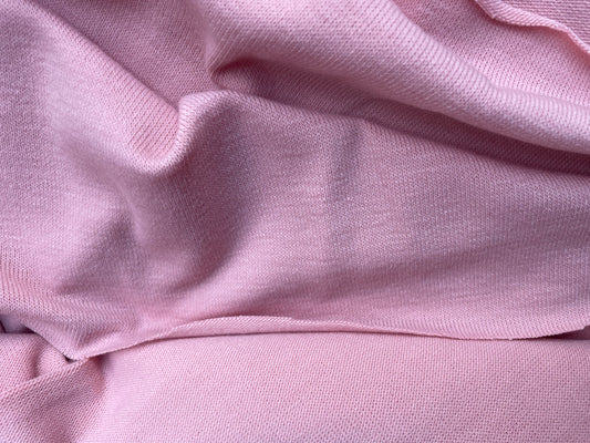 Astuces pour coudre les tissus tricotés (jersey ou maille)